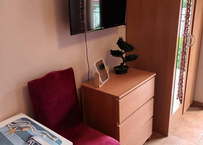 Mirella Quarto em Acomodações Particulares