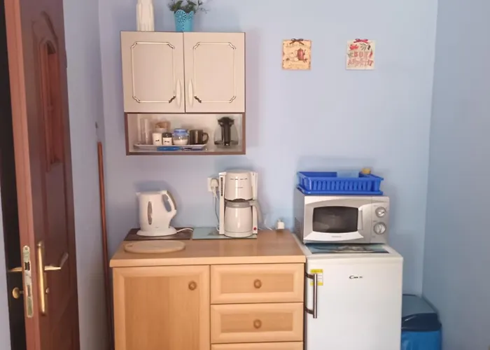 Quarto em Acomodações Particulares Mirella *